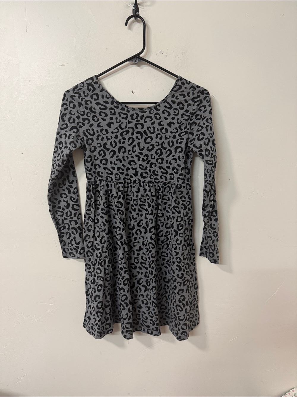 Old Navy Grey and Black Leopard Print Long-Sleeve Dress